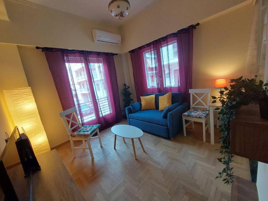 Cozy Bright New Apartment Атина Екстериор снимка